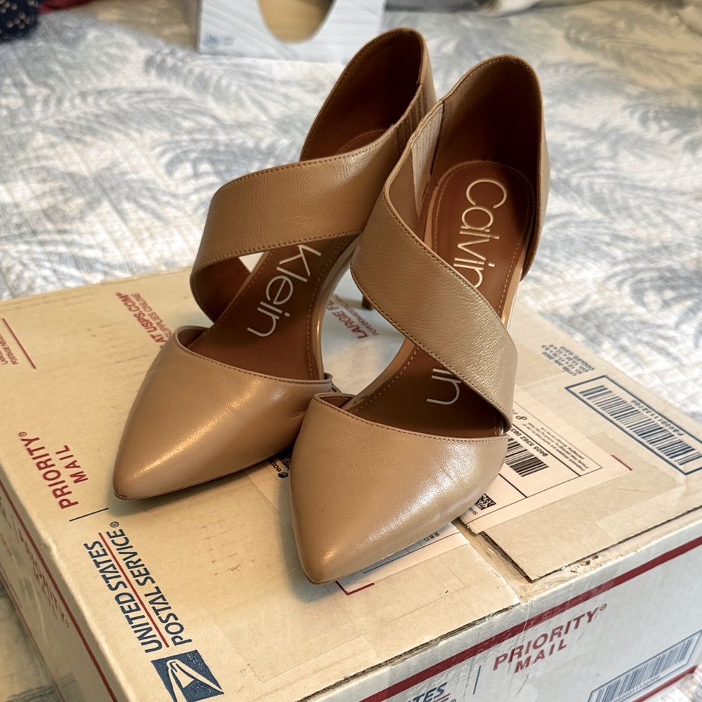 Calvin Klein Women's Tan Nude Heels